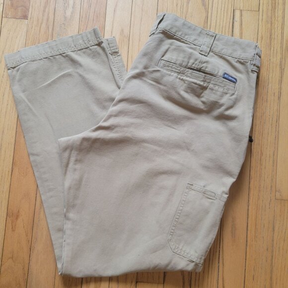 Columbia Mens Khaki Casual Pants 40W 32L Cotton & Polyester Blend Durable Design - Picture 2 of 5